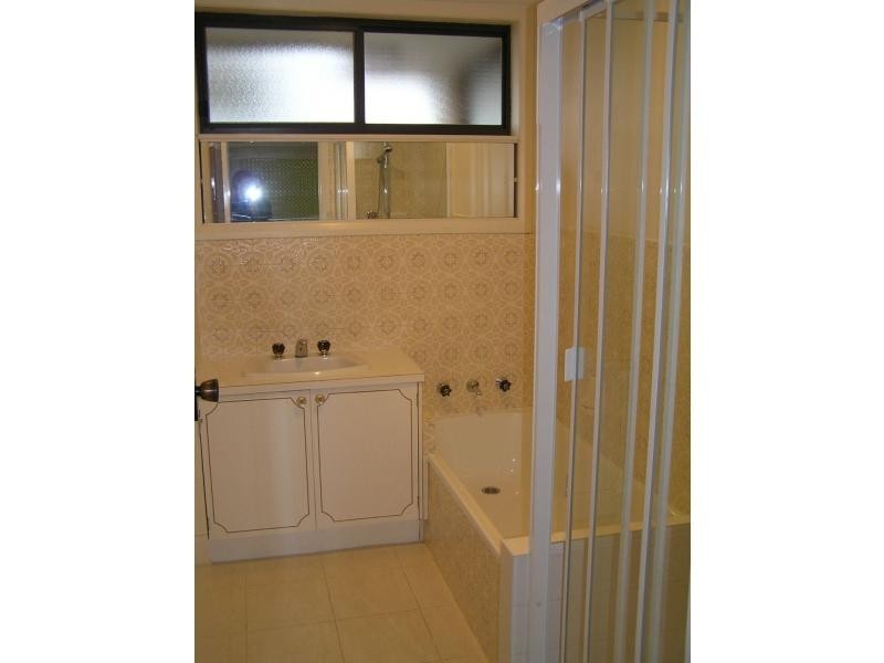 4/97 Plumpton Avenue, Glenroy VIC 3046