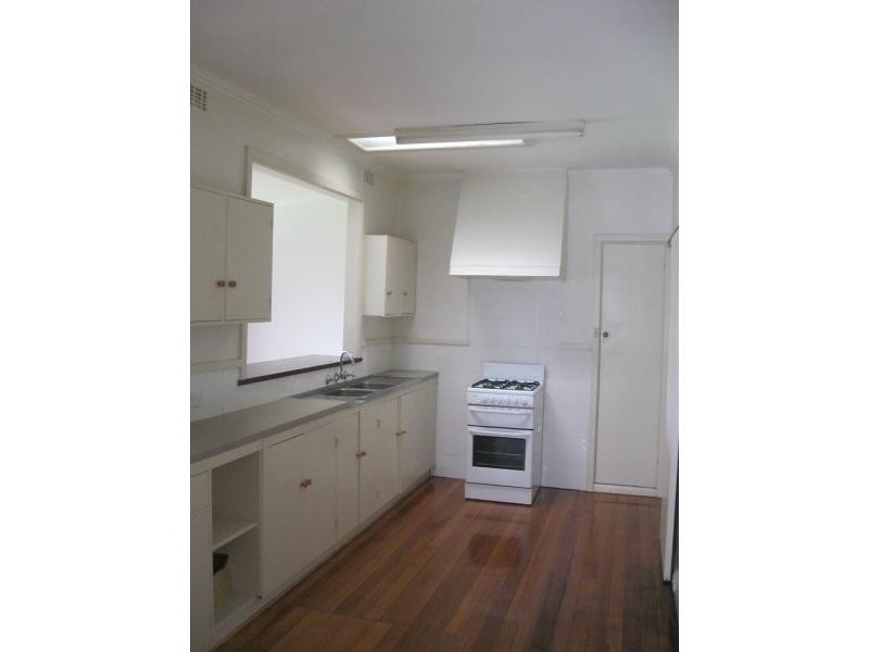 22 Kardinia Crescent, Warranwood VIC 3134