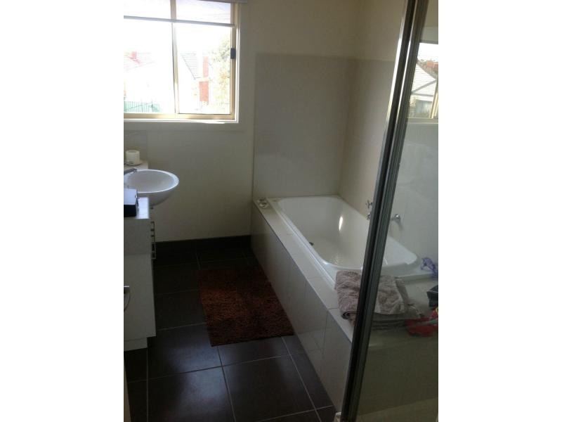 72 Victoria Street, Glenroy VIC 3046