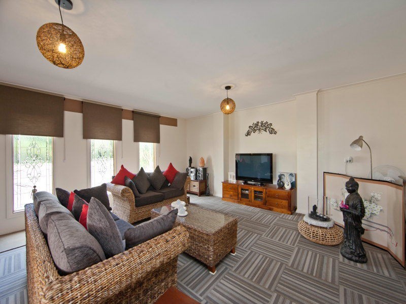 18 Sandstone Island Circle, Bittern VIC 3918