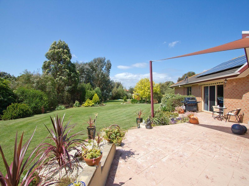 18 Sandstone Island Circle, Bittern VIC 3918
