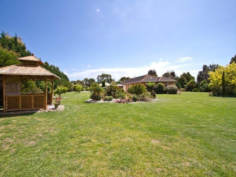 18 Sandstone Island Circle, Bittern VIC 3918