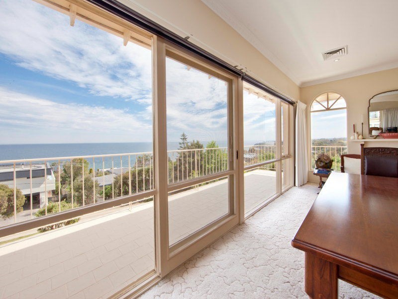 6 Raymond Street, Mount Martha VIC 3934