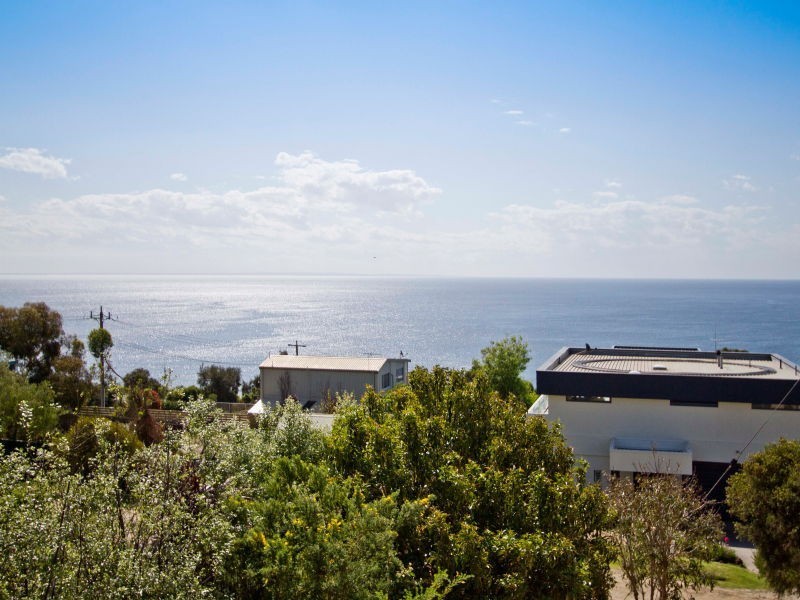 6 Raymond Street, Mount Martha VIC 3934