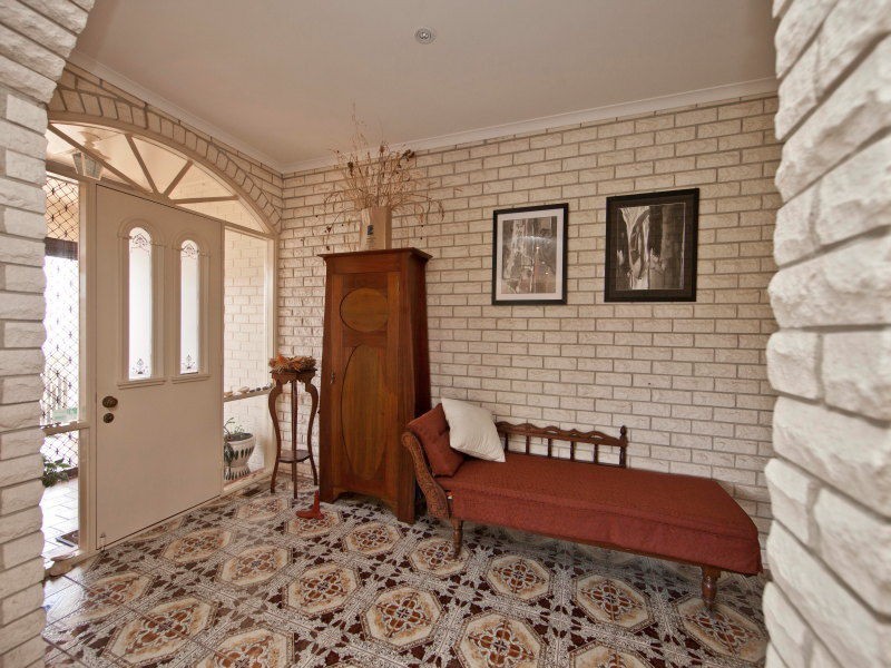 6 Raymond Street, Mount Martha VIC 3934