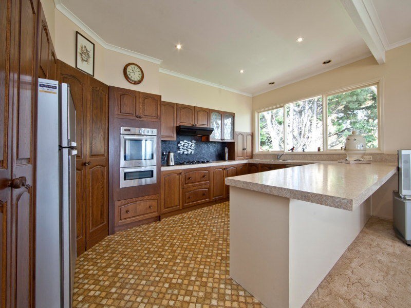 6 Raymond Street, Mount Martha VIC 3934