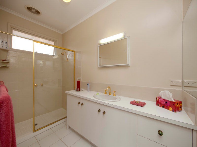 6 Raymond Street, Mount Martha VIC 3934