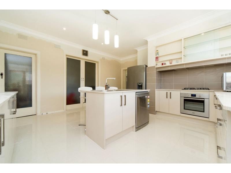 1017 North Road, Murrumbeena VIC 3163