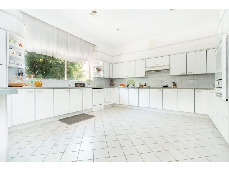 5 Claronga Street, Bentleigh East VIC 3165