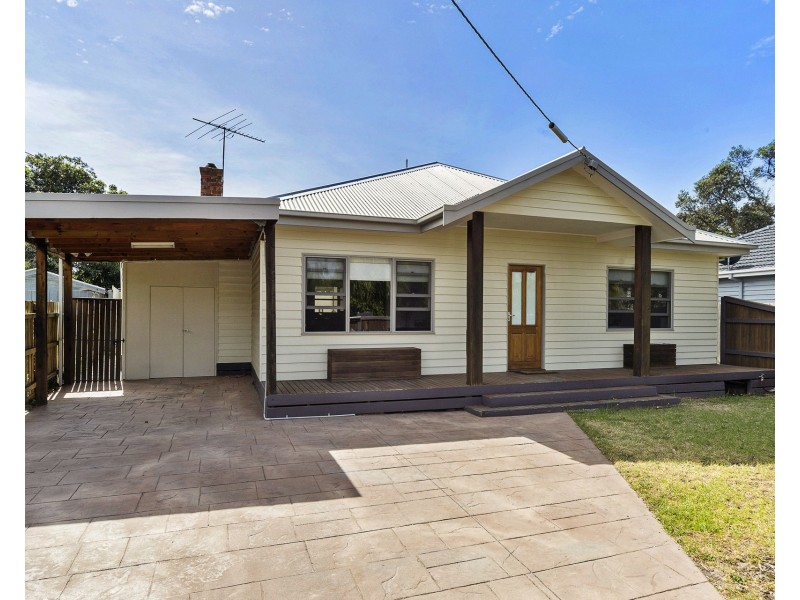 19 Cannes Ave, Bonbeach VIC 3196