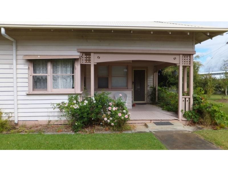 105 Dalmahoy Street, Bairnsdale VIC 3875