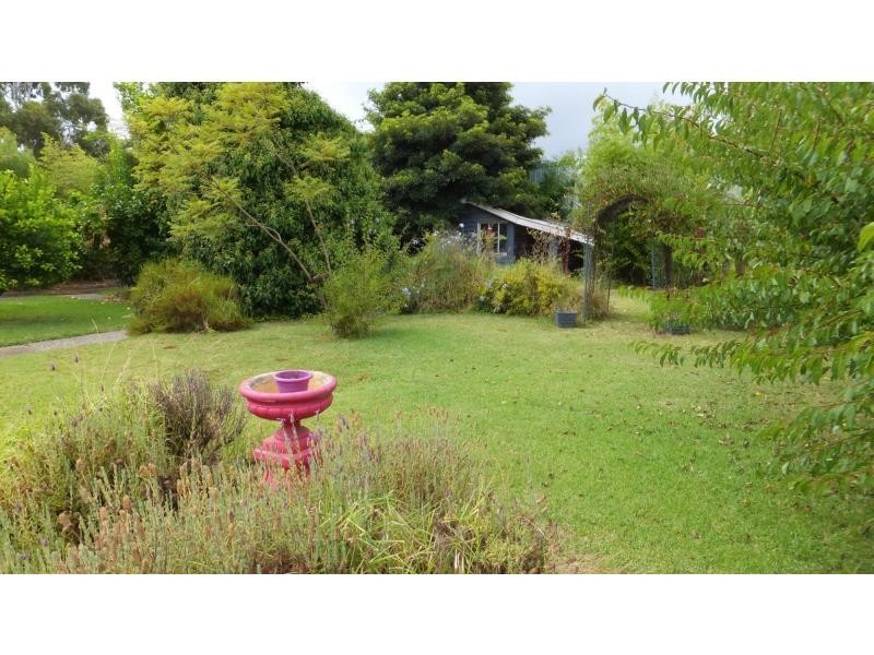 105 Dalmahoy Street, Bairnsdale VIC 3875