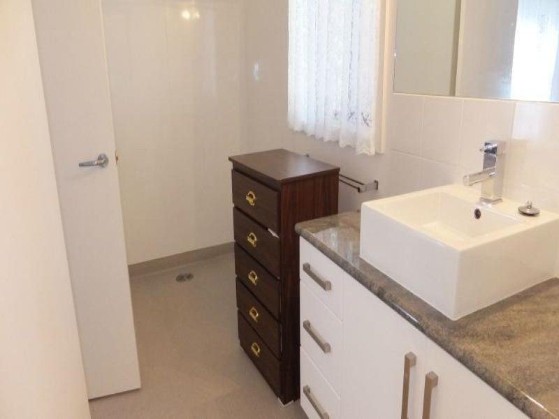 4 Highland Court, Lakes Entrance VIC 3909