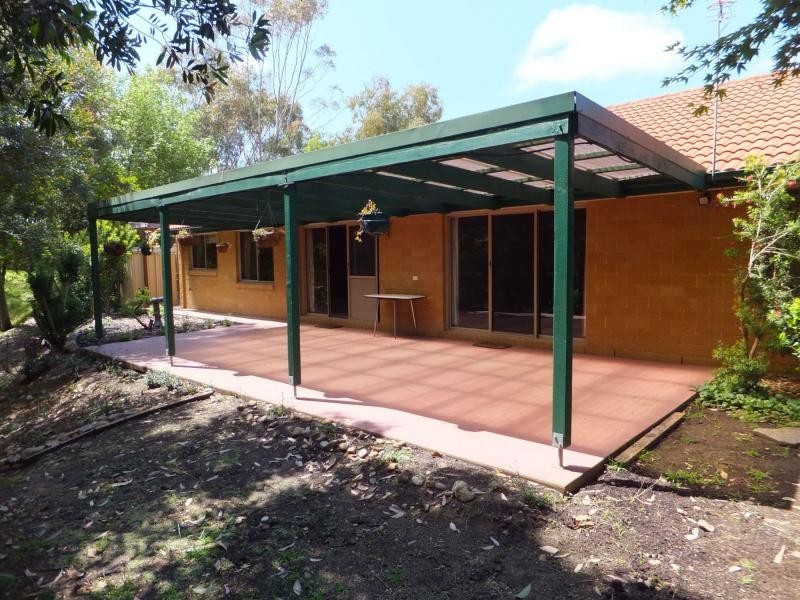 77 Harnham Drive, Bairnsdale VIC 3875