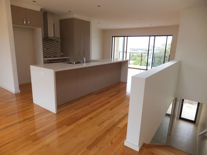 1/100 Carpenter Street, Lakes Entrance VIC 3909