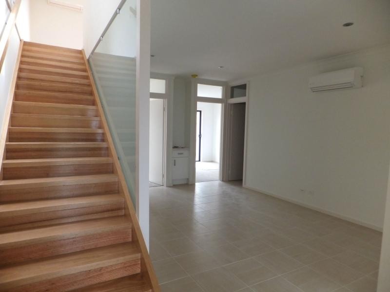 1/100 Carpenter Street, Lakes Entrance VIC 3909