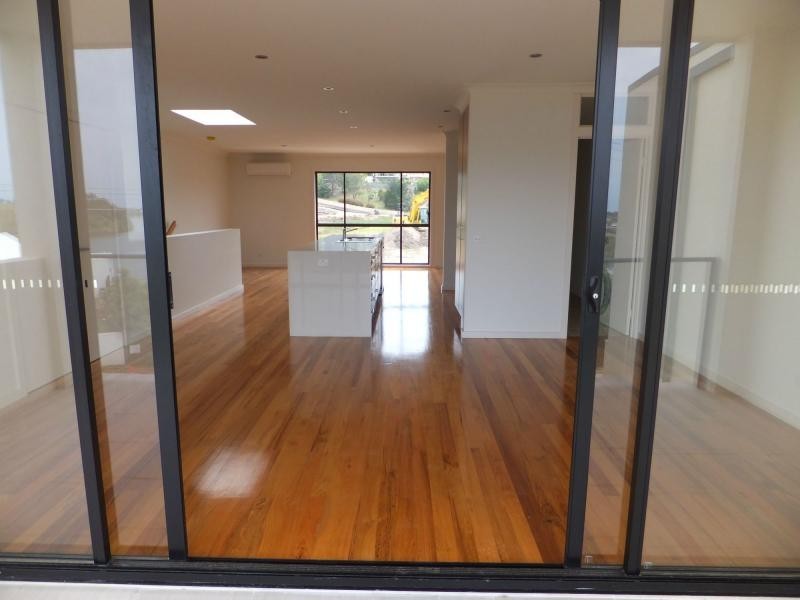 1/100 Carpenter Street, Lakes Entrance VIC 3909