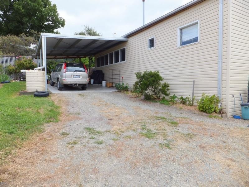 27 Great Alpine Road, Bruthen VIC 3885