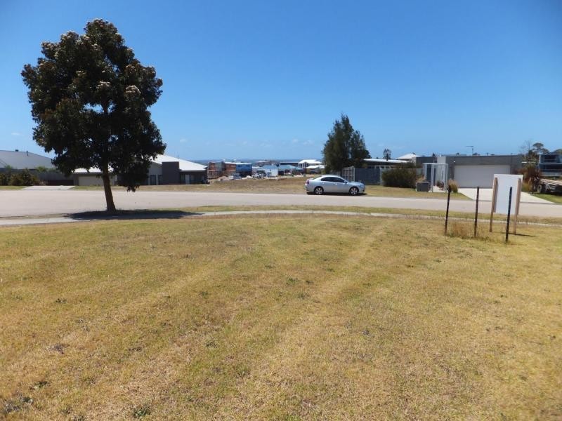 6 Heaths View, Paynesville VIC 3880