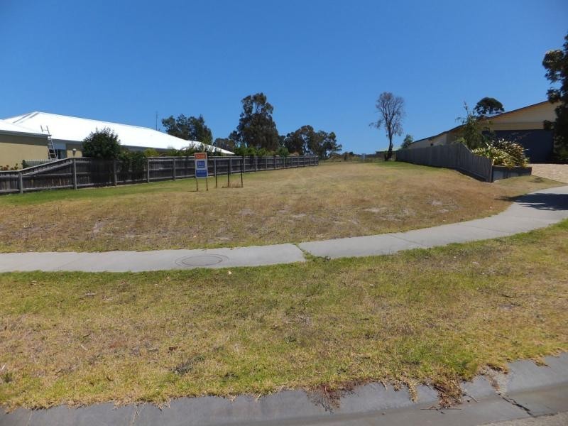 6 Heaths View, Paynesville VIC 3880