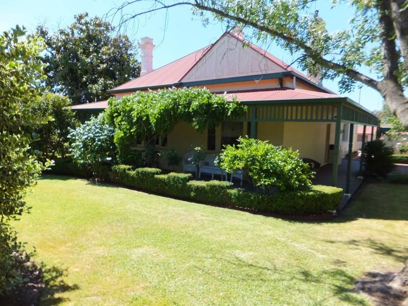 49 Murphy Street, Bairnsdale VIC 3875