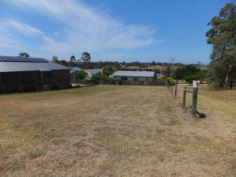 10 Bolding Court, Johnsonville VIC 3902