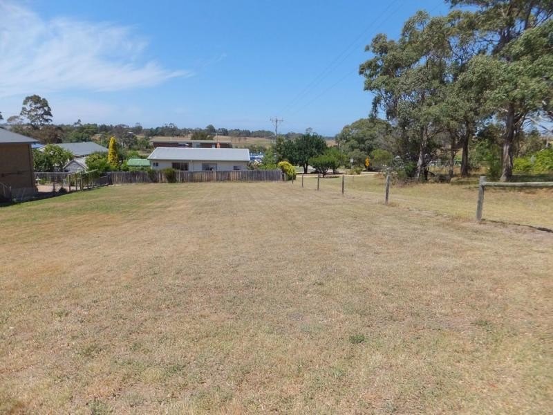 10 Bolding Court, Johnsonville VIC 3902