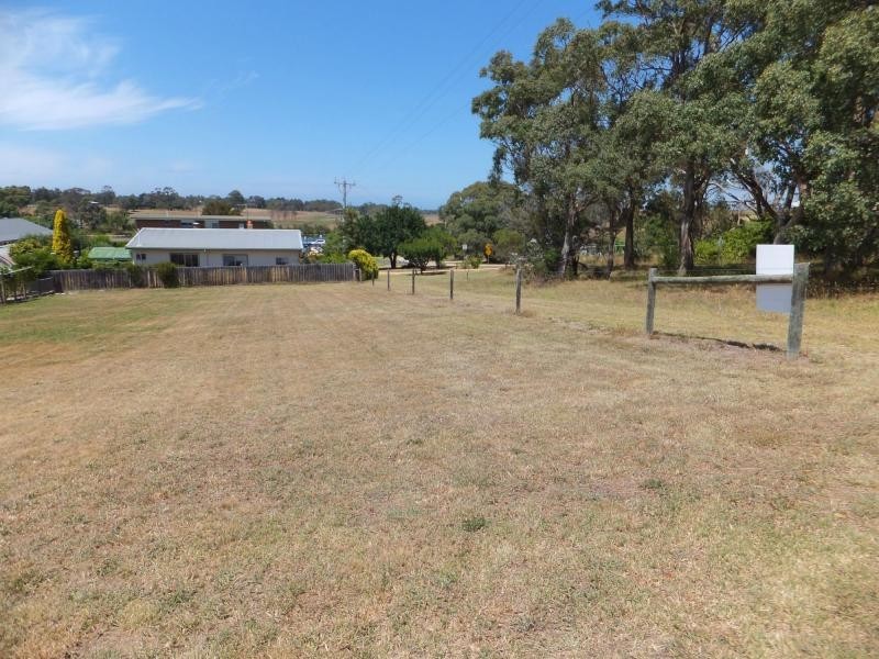 10 Bolding Court, Johnsonville VIC 3902