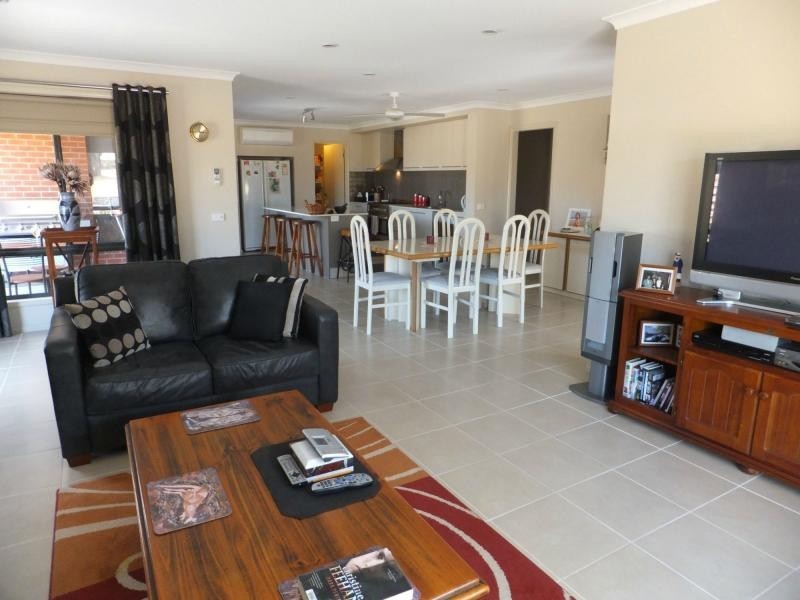 25 Ives Road, Lindenow South VIC 3875