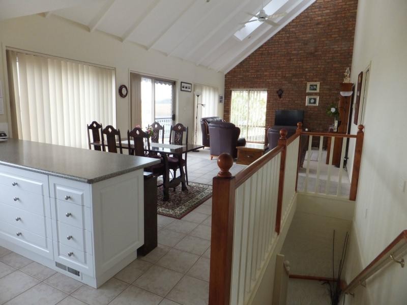 50 Nautilus Way, Lakes Entrance VIC 3909