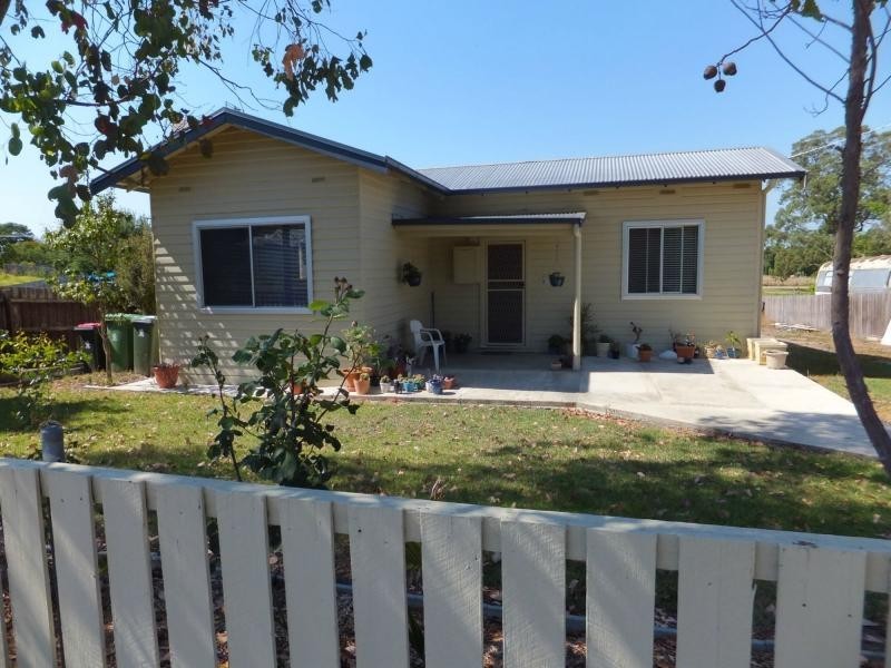 6 Stirling Street, Bruthen VIC 3885