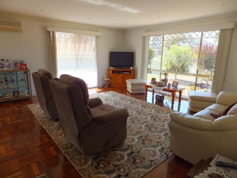 9 Lake Haven Avenue, Newlands Arm VIC 3875