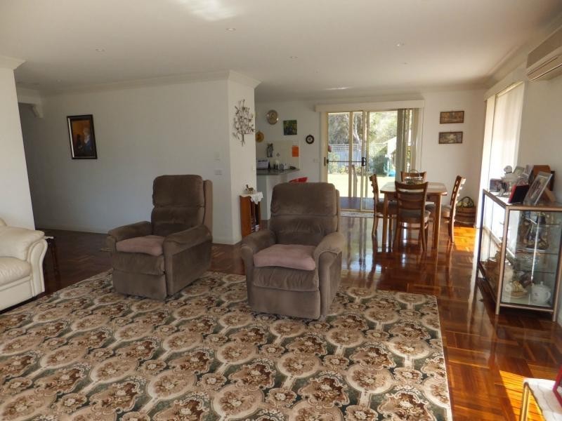 9 Lake Haven Avenue, Newlands Arm VIC 3875