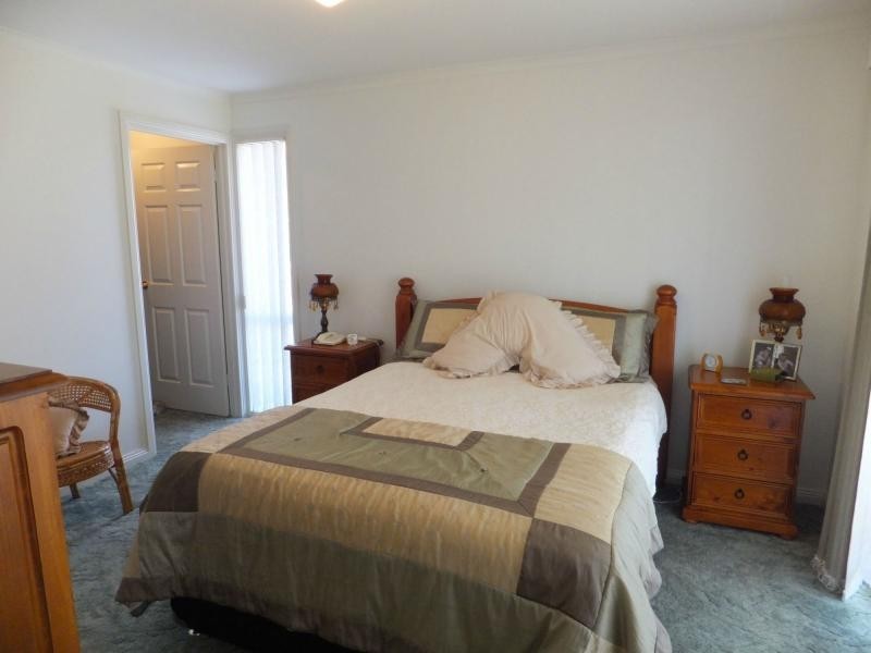 9 Lake Haven Avenue, Newlands Arm VIC 3875