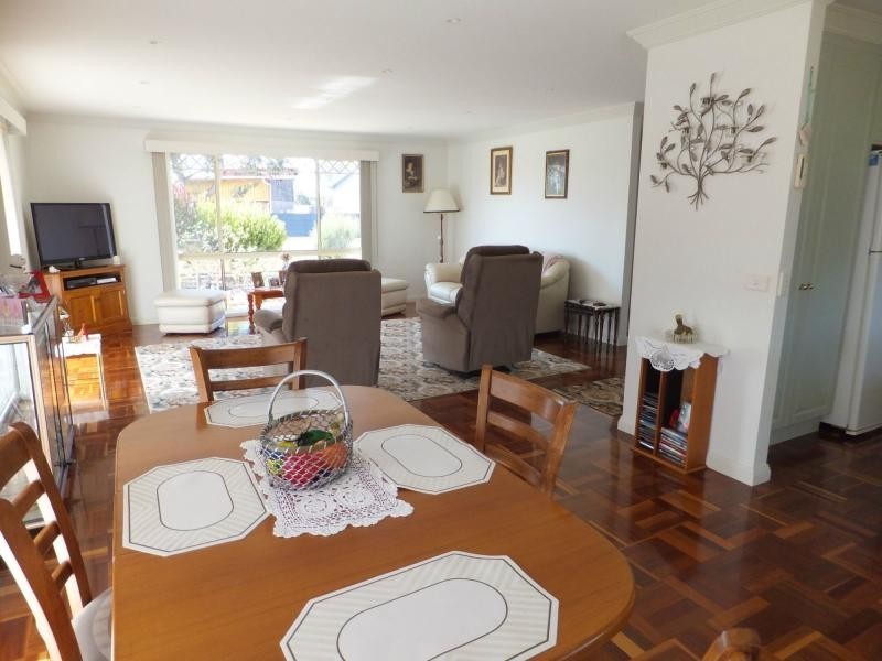 9 Lake Haven Avenue, Newlands Arm VIC 3875