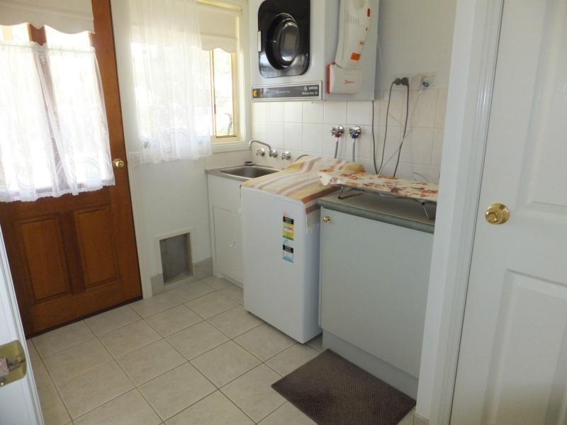 9 Lake Haven Avenue, Newlands Arm VIC 3875