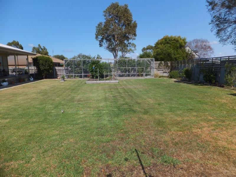 9 Lake Haven Avenue, Newlands Arm VIC 3875
