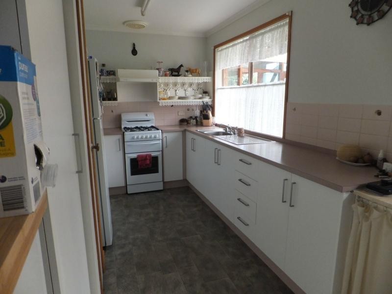 7 Lake Haven Avenue, Newlands Arm VIC 3875