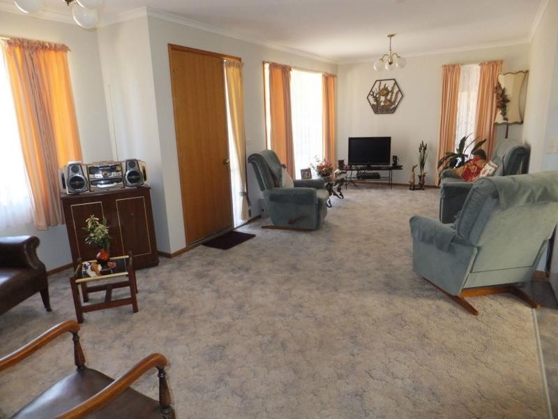 7 Lake Haven Avenue, Newlands Arm VIC 3875