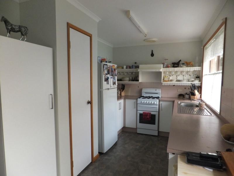 7 Lake Haven Avenue, Newlands Arm VIC 3875