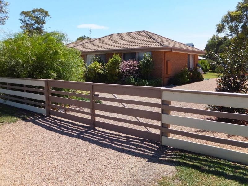 7 Lake Haven Avenue, Newlands Arm VIC 3875