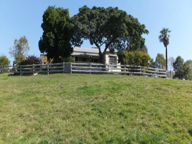 33 Giles Street, Wiseleigh VIC 3885