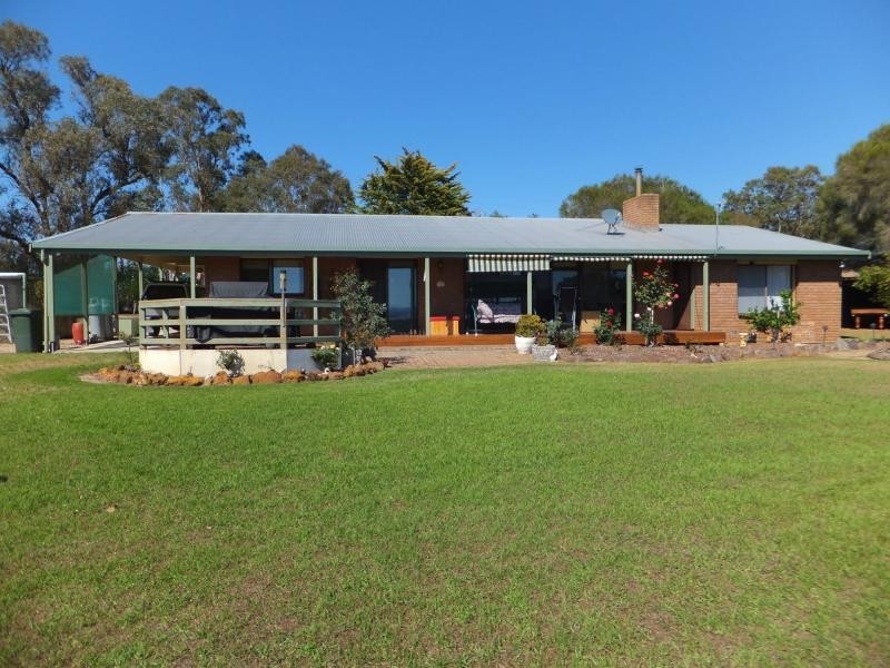 180 Fernbank Lindenow South Road, Lindenow South VIC 3875