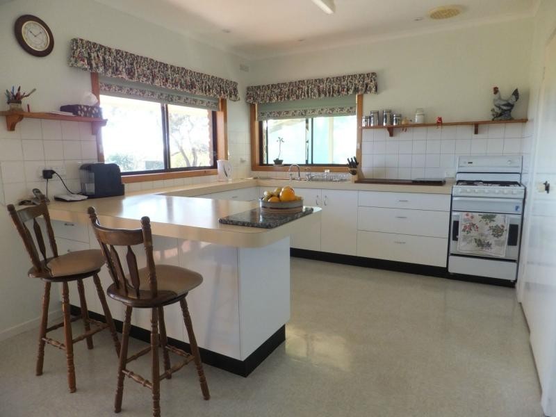 180 Fernbank Lindenow South Road, Lindenow South VIC 3875