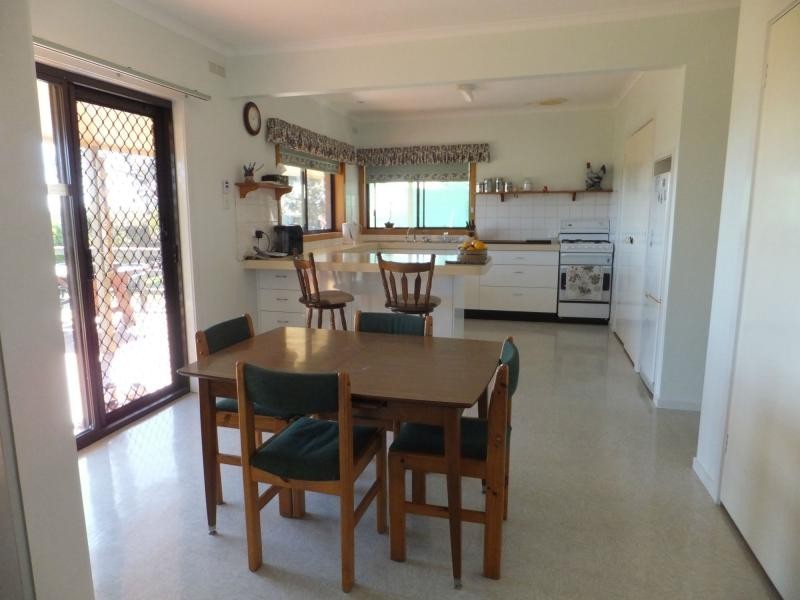 180 Fernbank Lindenow South Road, Lindenow South VIC 3875