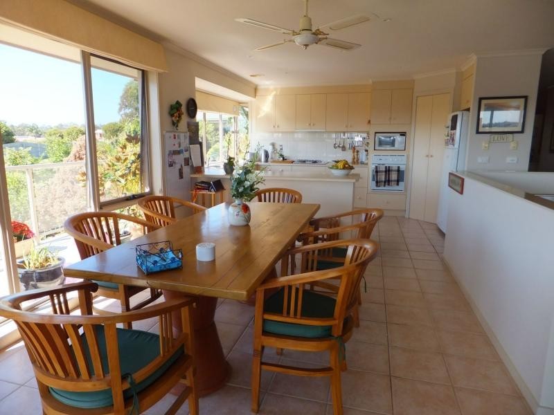 20 The Balcony, Lakes Entrance VIC 3909