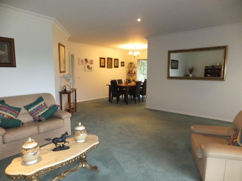 70 Landsman Drive, Nicholson VIC 3882