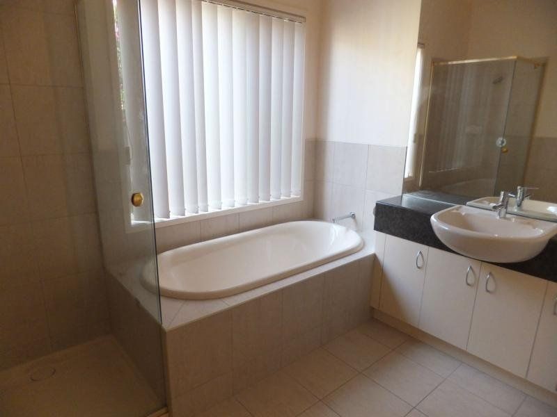 5 Schooner Terrace, Paynesville VIC 3880