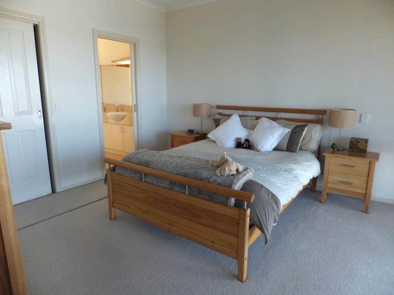 79 O’Neills Road, Lakes Entrance VIC 3909