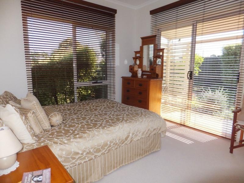 79 O’Neills Road, Lakes Entrance VIC 3909